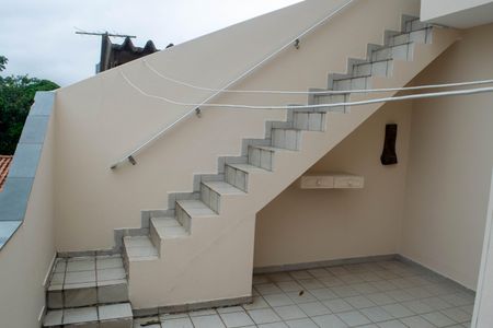 Casa para alugar com 140m², 2 quartos e sem vagaQuintal