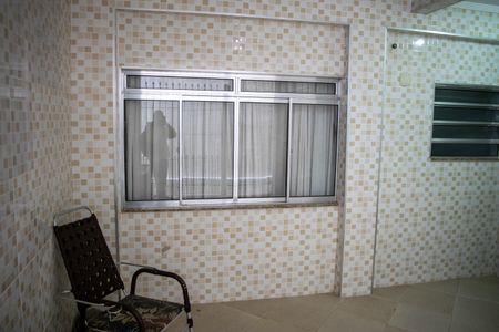 Casa para alugar com 140m², 2 quartos e sem vagaQuintal