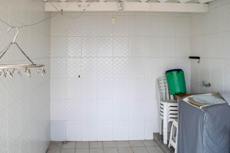 Casa para alugar com 140m², 2 quartos e sem vagaÁrea de Serviço