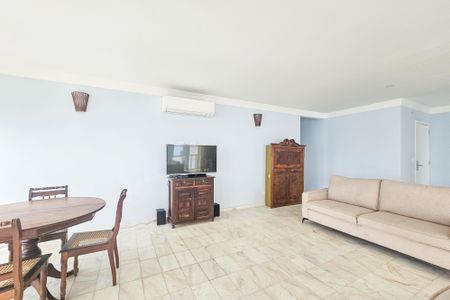 Apartamento para alugar com 270m², 3 quartos e 2 vagasSala