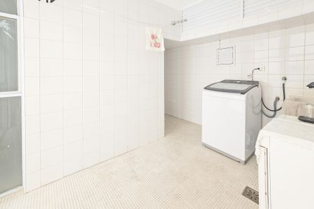 Apartamento para alugar com 270m², 3 quartos e 2 vagasÁrea de serviço 