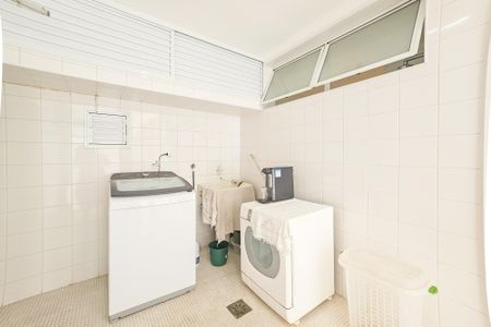 Apartamento para alugar com 270m², 3 quartos e 2 vagasÁrea de serviço 