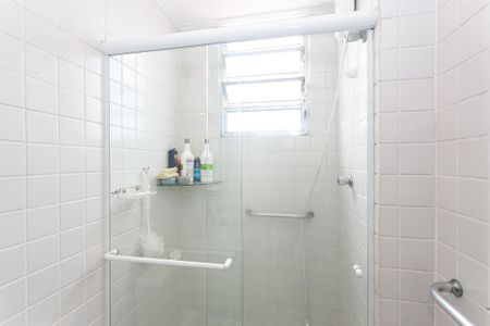 Apartamento à venda com 50m², 2 quartos e 1 vaga Apartamento à venda com 50m², 2 quartos e 1 vagaBanheiro