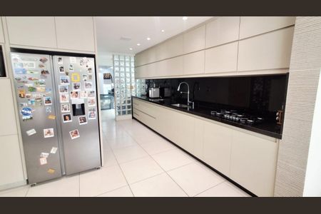 Foto 03 de casa à venda com 4 quartos, 280m² em Castelo, Belo Horizonte