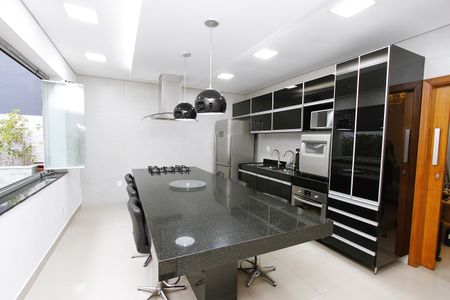 Casa para alugar com 360m², 3 quartos e 3 vagasCozinha