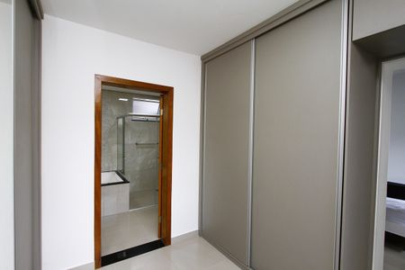 Casa para alugar com 360m², 3 quartos e 3 vagasCloset da suíte