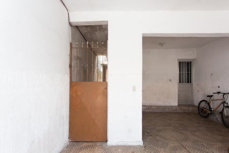 Casa para alugar com 120m², 2 quartos e 1 vagaEntrada 