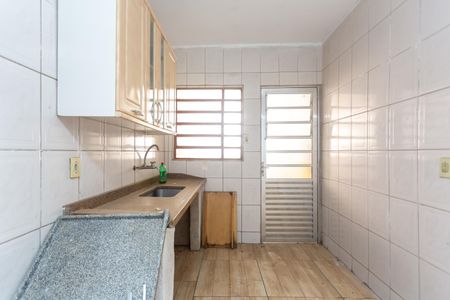 Casa para alugar com 120m², 2 quartos e 1 vagaCozinha 