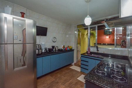 Casa à venda com 143m², 2 quartos e 1 vaga Casa à venda com 143m², 2 quartos e 1 vagaCozinha