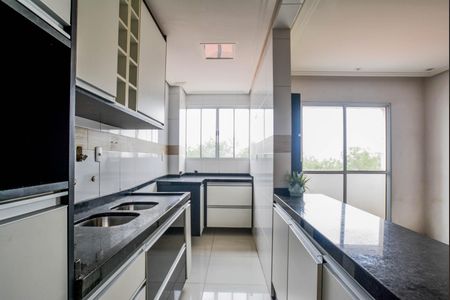 Apartamento à venda com 112m², 2 quartos e 2 vagasCozinha