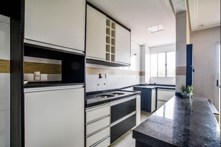 Apartamento à venda com 112m², 2 quartos e 2 vagasCozinha