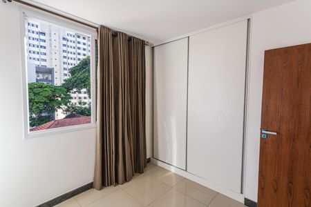 Apartamento para alugar com 97m², 3 quartos e 2 vagasQuarto 2