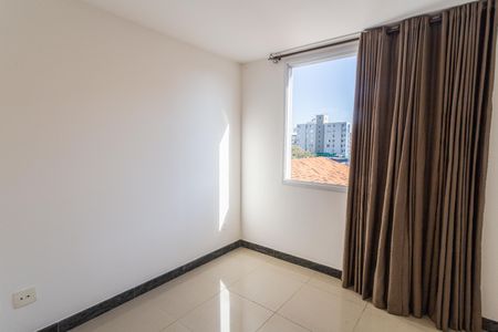 Apartamento para alugar com 97m², 3 quartos e 2 vagasQuarto 2