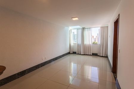 Sala de apartamento para alugar com 3 quartos, 97m² em Santo Antônio, Belo Horizonte