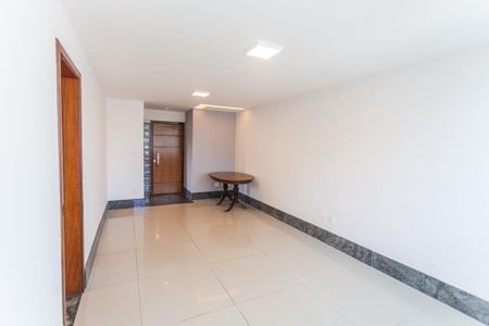Sala de apartamento para alugar com 3 quartos, 97m² em Santo Antônio, Belo Horizonte