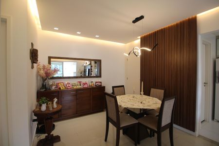 Apartamento à venda com 85m², 2 quartos e 1 vagaSala