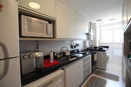 Apartamento à venda com 85m², 2 quartos e 1 vagaCozinha