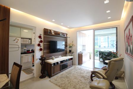 Apartamento à venda com 85m², 2 quartos e 1 vagaSala