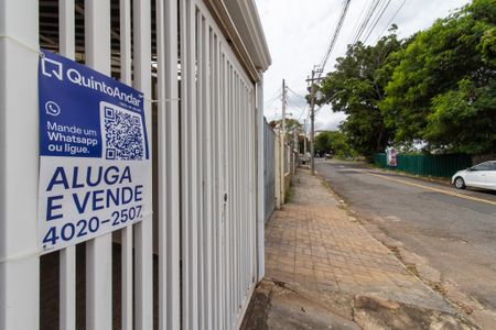 Casa à venda com 195m², 3 quartos e 3 vagas Casa à venda com 195m², 3 quartos e 3 vagasplaca