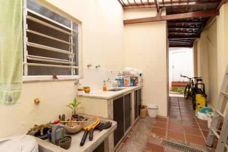 Casa à venda com 195m², 3 quartos e 3 vagas Casa à venda com 195m², 3 quartos e 3 vagasÁrea de Serviço