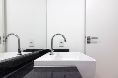 Studio à venda com 24m², 1 quarto e sem vaga Studio à venda com 24m², 1 quarto e sem vagaBanheiro