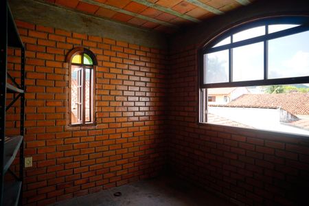 Casa à venda com 250m², 3 quartos e 2 vagas Casa à venda com 250m², 3 quartos e 2 vagasQuarto anexo