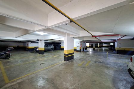 Apartamento para alugar com 250m², 4 quartos e 2 vagas Apartamento para alugar com 250m², 4 quartos e 2 vagasGaragem