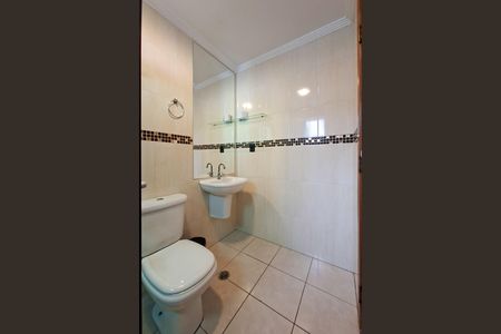Apartamento para alugar com 250m², 4 quartos e 2 vagas Apartamento para alugar com 250m², 4 quartos e 2 vagasBanheiro da Suíte