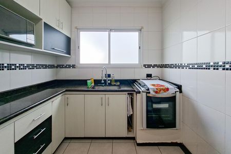 Apartamento para alugar com 250m², 4 quartos e 2 vagas Apartamento para alugar com 250m², 4 quartos e 2 vagasCozinha