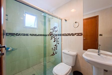 Apartamento para alugar com 250m², 4 quartos e 2 vagas Apartamento para alugar com 250m², 4 quartos e 2 vagasBanheiro da Suíte