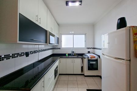 Apartamento para alugar com 250m², 4 quartos e 2 vagas Apartamento para alugar com 250m², 4 quartos e 2 vagasCozinha