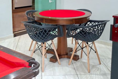 Apartamento para alugar com 250m², 4 quartos e 2 vagas Apartamento para alugar com 250m², 4 quartos e 2 vagasSala de Jogos