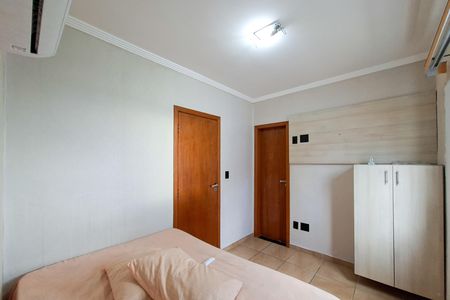Apartamento para alugar com 250m², 4 quartos e 2 vagas Apartamento para alugar com 250m², 4 quartos e 2 vagasSuite 3