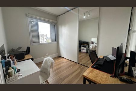 Quarto de apartamento para alugar com 2 quartos, 101m² em Vila Galvão, Guarulhos
