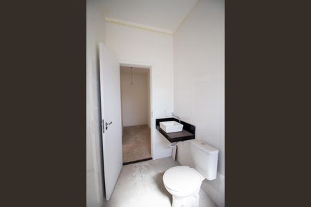 Casa de condomínio para alugar com 93m², 2 quartos e 2 vagasBanheiro da Suíte