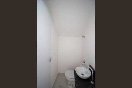 Casa de condomínio para alugar com 93m², 2 quartos e 2 vagasLavabo