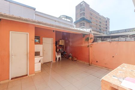 Casa à venda com 126m², 3 quartos e 2 vagasQuintal