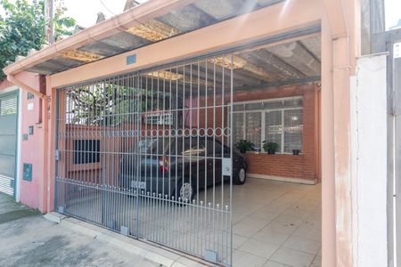Casa à venda com 126m², 3 quartos e 2 vagasFachada