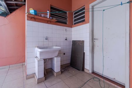 Casa à venda com 126m², 3 quartos e 2 vagasLavanderia