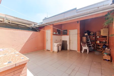 Casa à venda com 126m², 3 quartos e 2 vagasQuintal