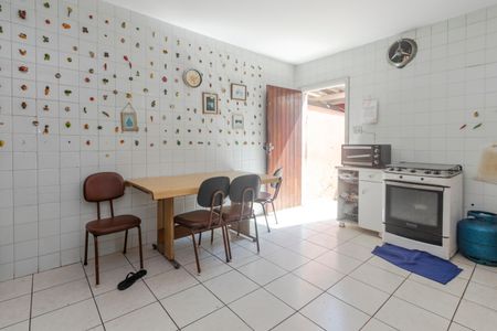 Casa à venda com 126m², 3 quartos e 2 vagasCozinha