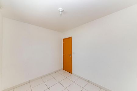 Apartamento à venda com 75m², 3 quartos e 2 vagasQuarto 2
