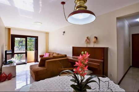 Foto 03 de apartamento à venda com 3 quartos, 118m² em Jardim Botânico, Porto Alegre