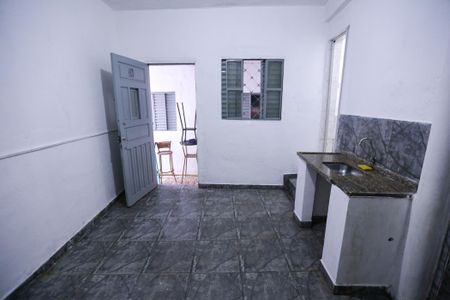 Casa para alugar com 1 quarto, 50m² em Jardim Peri, São Paulo