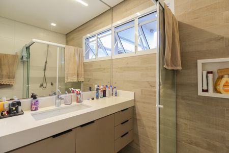 Casa à venda com 140m², 3 quartos e 2 vagas Casa à venda com 140m², 3 quartos e 2 vagasBanheiro da Suíte