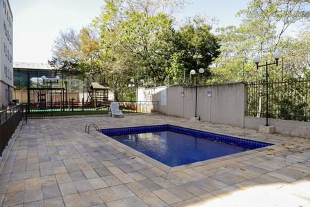 Apartamento para alugar com 128m², 3 quartos e 1 vagaÁrea comum - Piscina