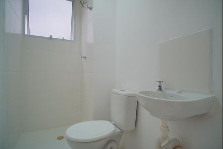 Banheiro Corredor de apartamento à venda com 2 quartos, 42m² em Rubem Berta, Porto Alegre