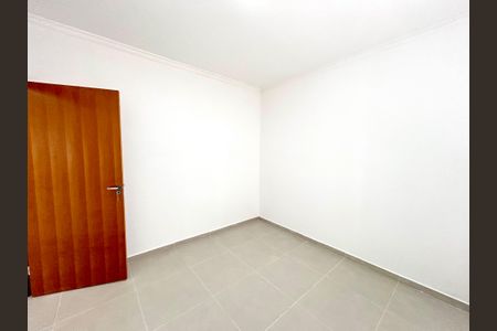 Quarto 1 de casa para alugar com 2 quartos, 65m² em Parque Mikail, Guarulhos