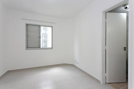 Apartamento para alugar com 80m², 3 quartos e 2 vagas Apartamento para alugar com 80m², 3 quartos e 2 vagasSuíte