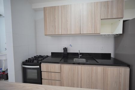 Cozinha de apartamento para alugar com 2 quartos, 76m² em Estreito, Florianópolis